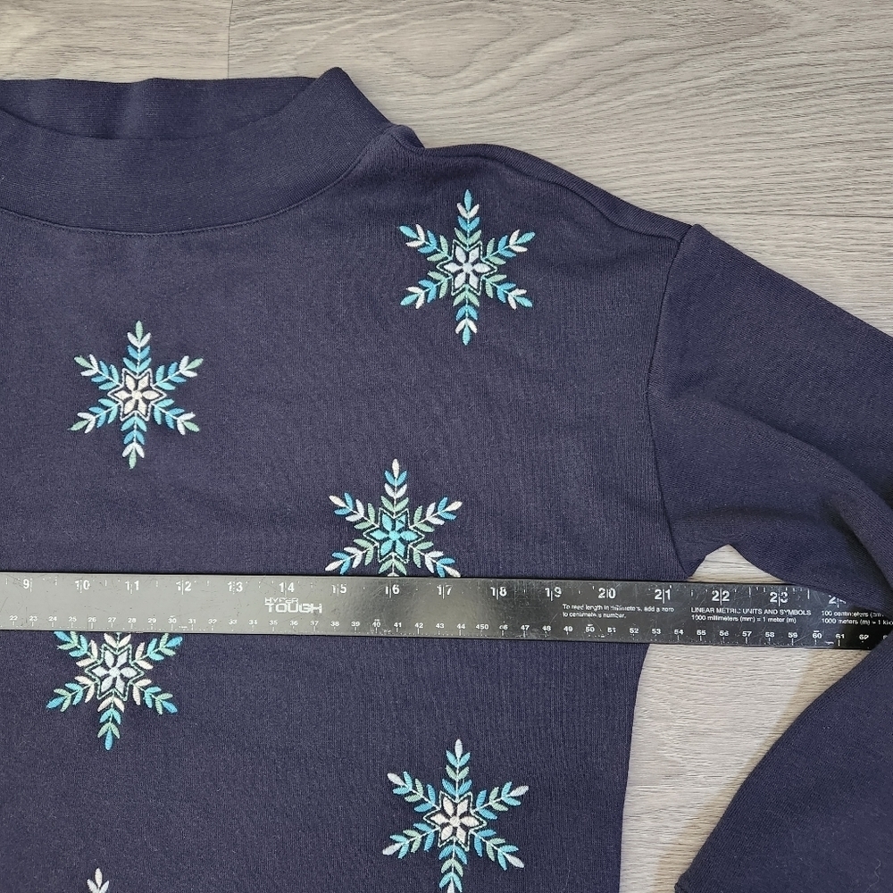Talbots Blue Sweater Top S Engraved Snowflakes Sweater Top Moc Neck - Picture 4 of 9